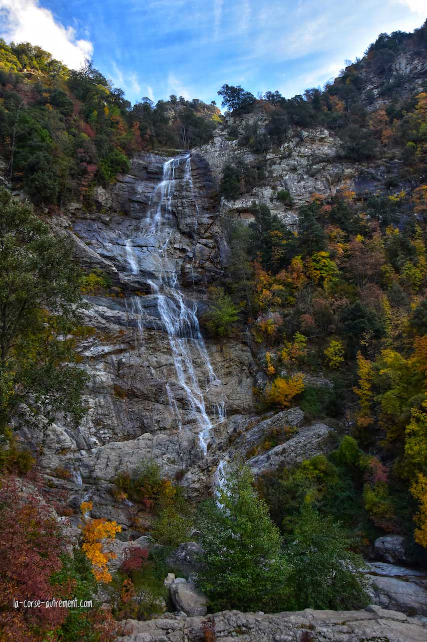 Balade virtuelle vers la cascade du Voile de la Mariée, en Corse