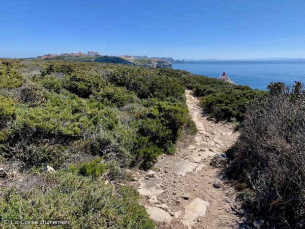 Sentier de Bonifacio : A Strada Vecia, Phare de la Madonetta