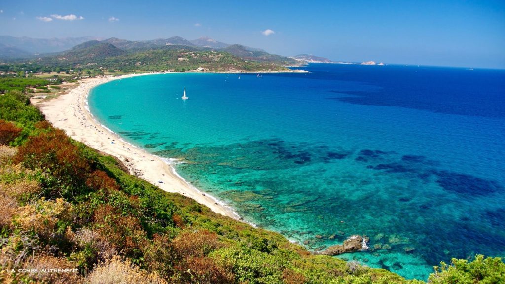 La plage de Losari en Balagne