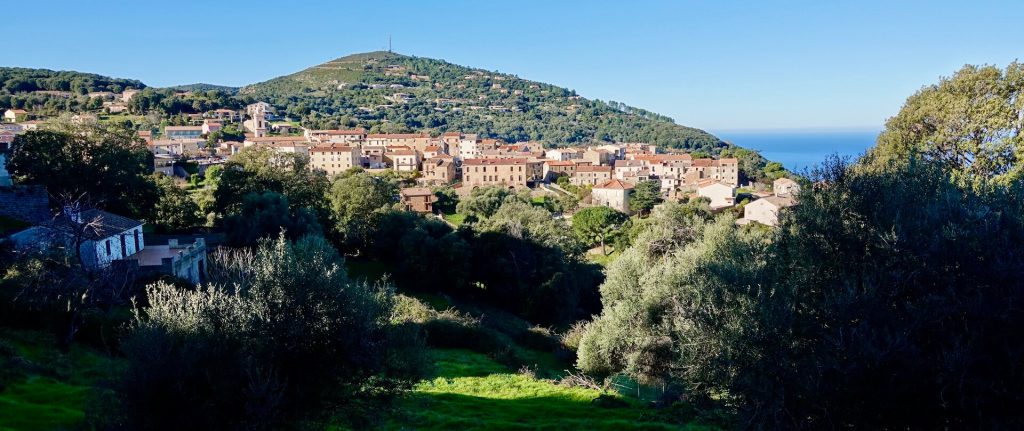 Le village de Piana en Corse