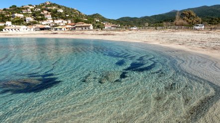 La plage du Ruppione en Corse