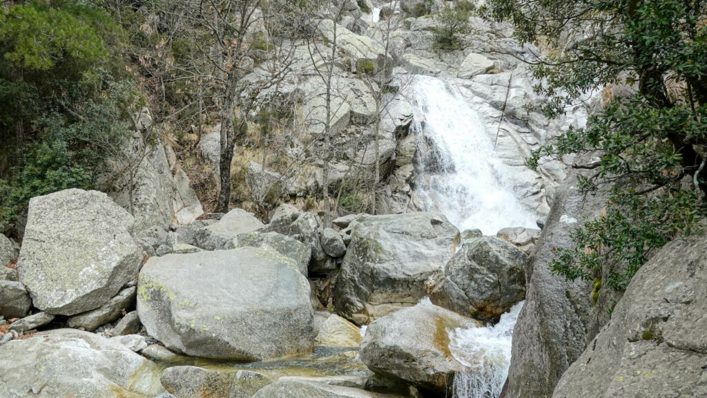 Cascade de l'Ortala, Bastelica