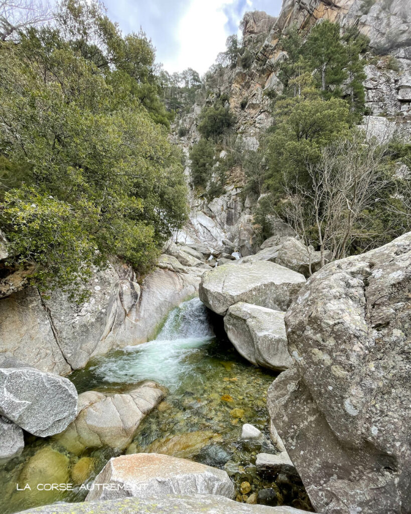 Cascade de l'Ortala, Bastelica