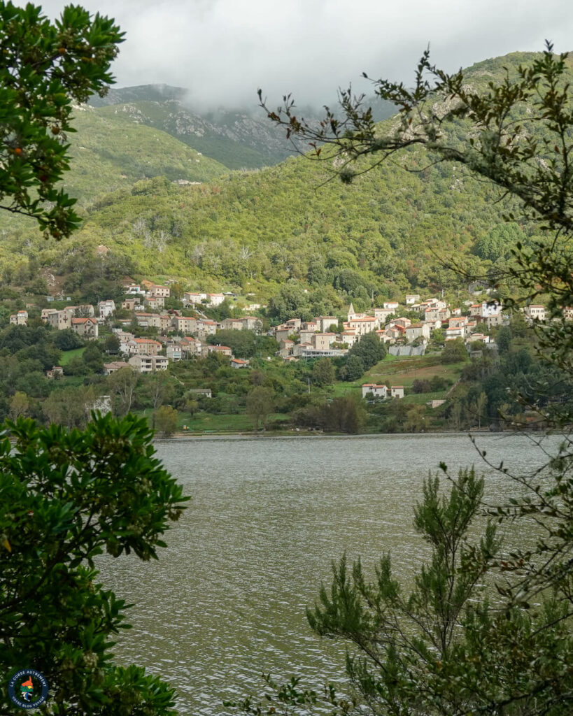 Le lac de Tolla