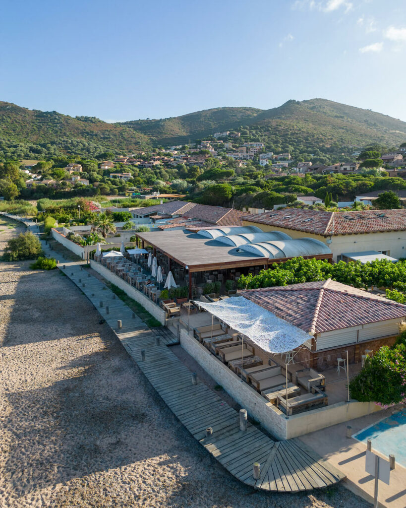 Découvrez l'hôtel Marina di Lava