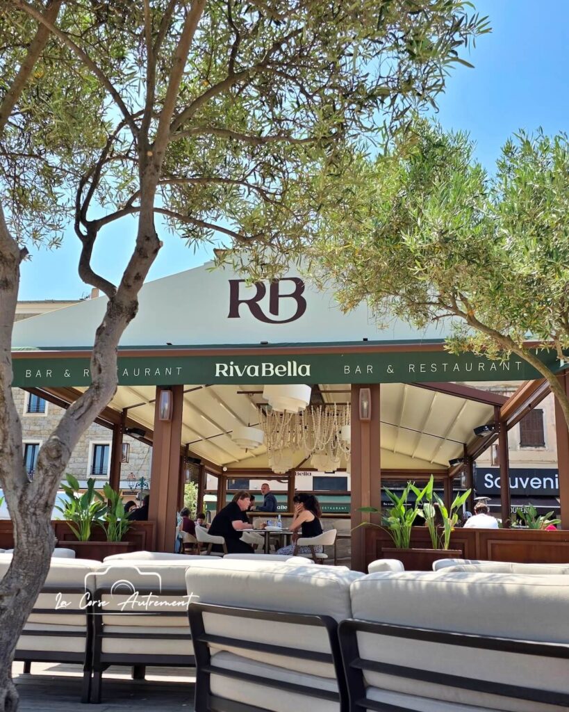 Riva Bella bar, restaurant à Propriano