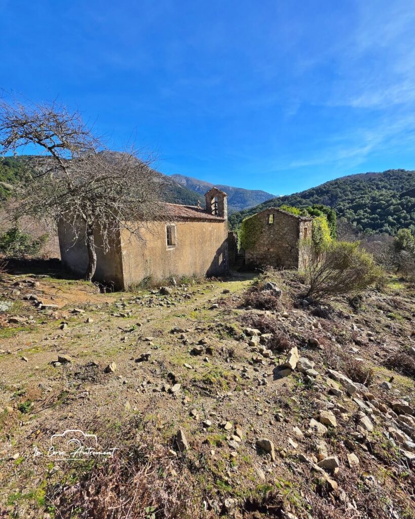 Tassu village abandonné