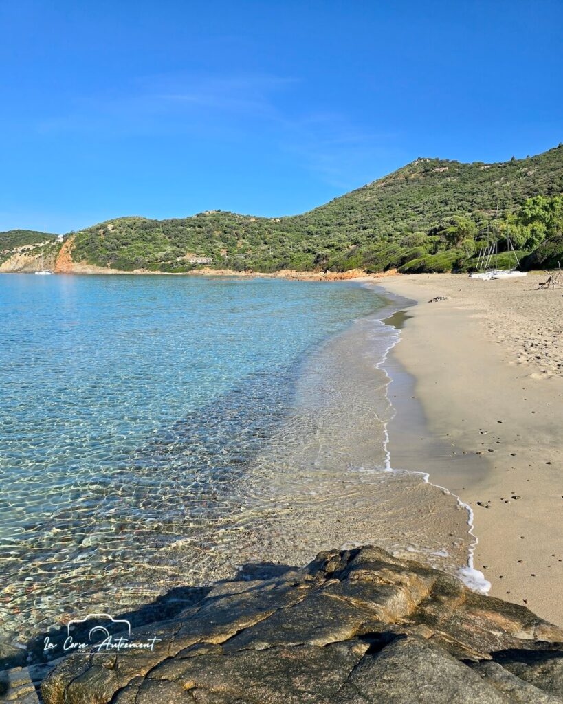 La plage de Menasina, près de Cargèse