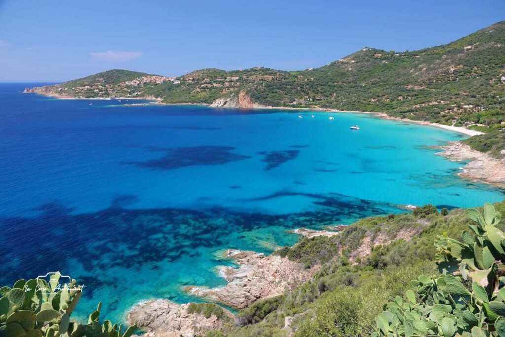 Baie de Menasina