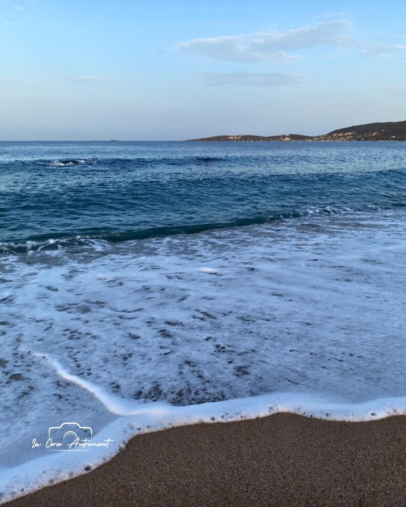 Lever de soleil sur la plage de Tenutella