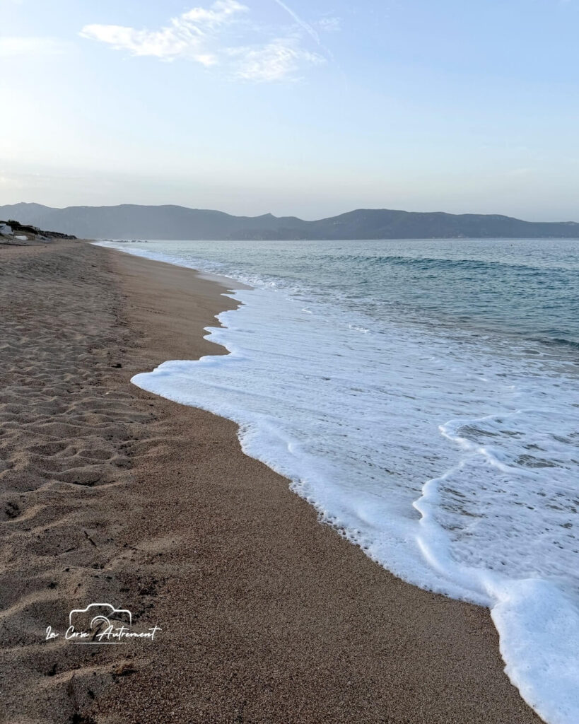 Lever de soleil sur la plage de Tenutella