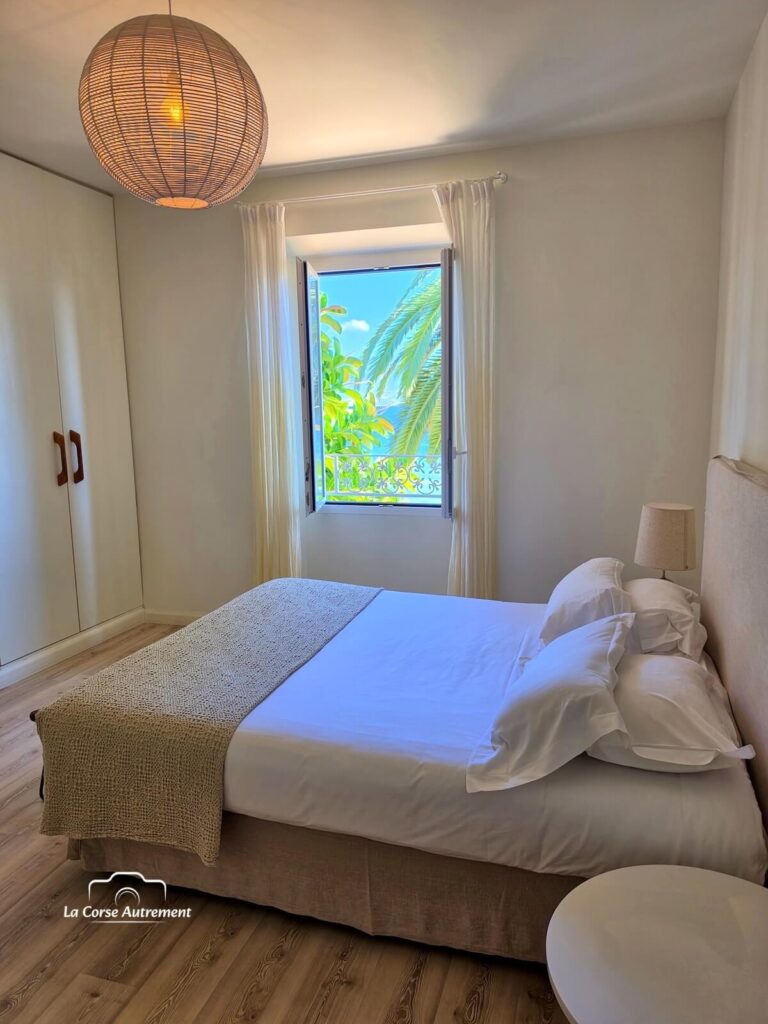 Villa pieds dans l'eau A Piaghja à Ajaccio